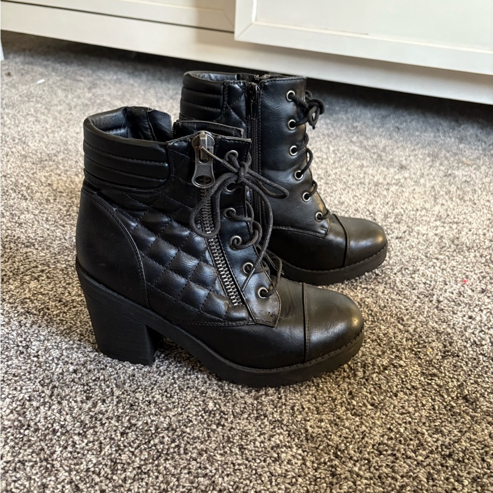 Rampage Black Platform Quilted Zipper Lace Up Heeled Boots
